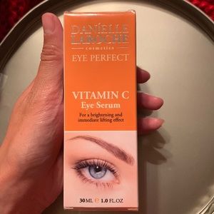 Danielle laroche eye serum new sealed in box
